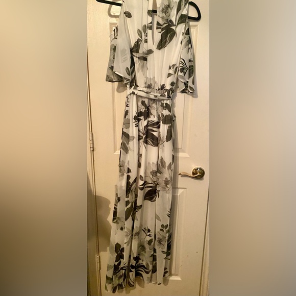 Calvin Klein black/white floral print cold shoulder maxi dress size 4 - Picture 8 of 11